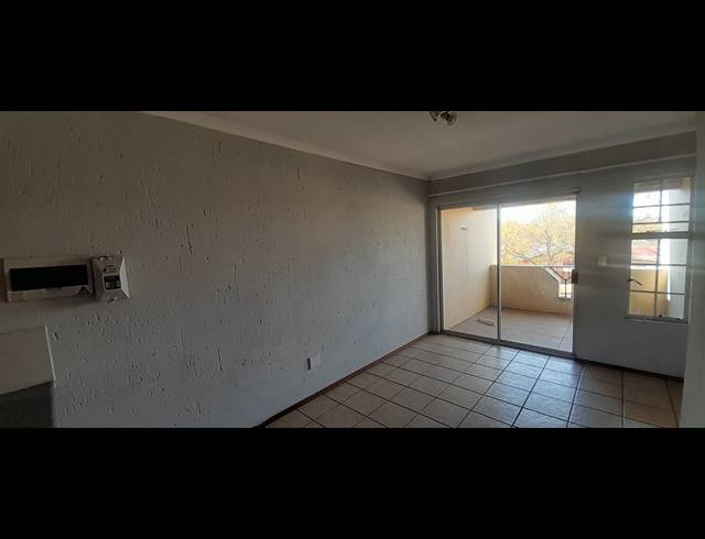 2 BEDROOM SECTIONAL TITLE FOR SALE IN COMET